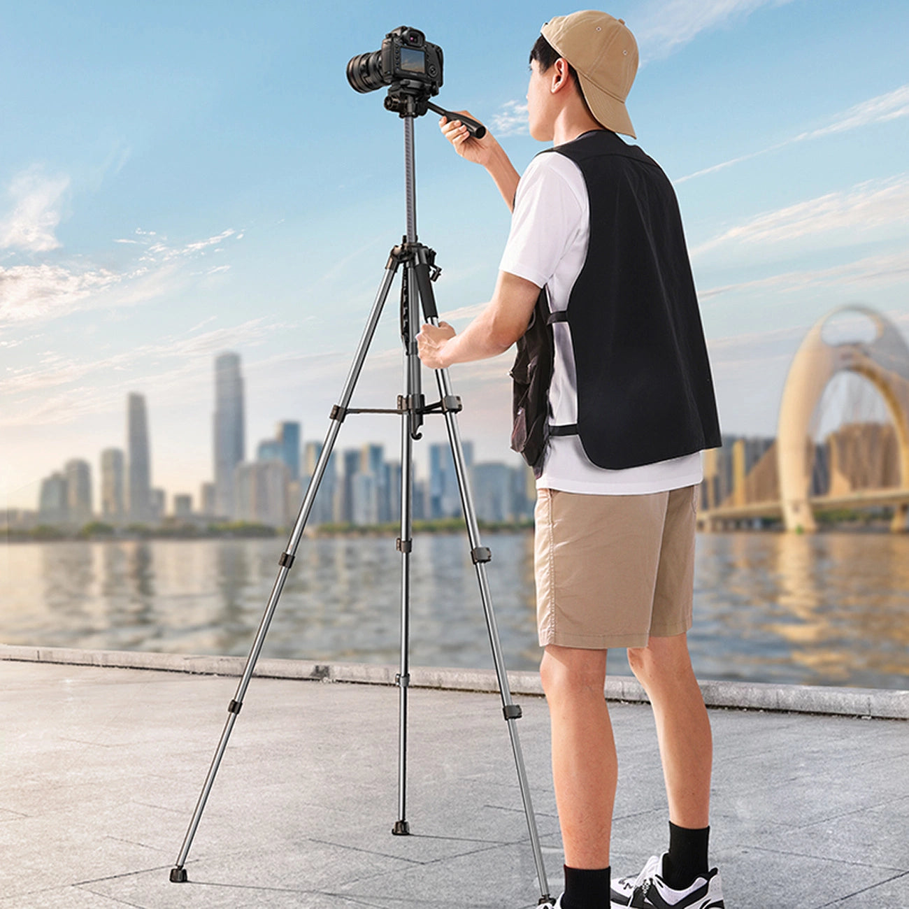 Professional Ugreen LP661 tripod for smartphones and cameras - black and gray_10