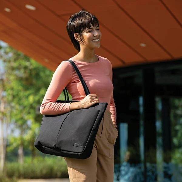 Uniq Hava bag for a 16'' RPET laptop - black_6