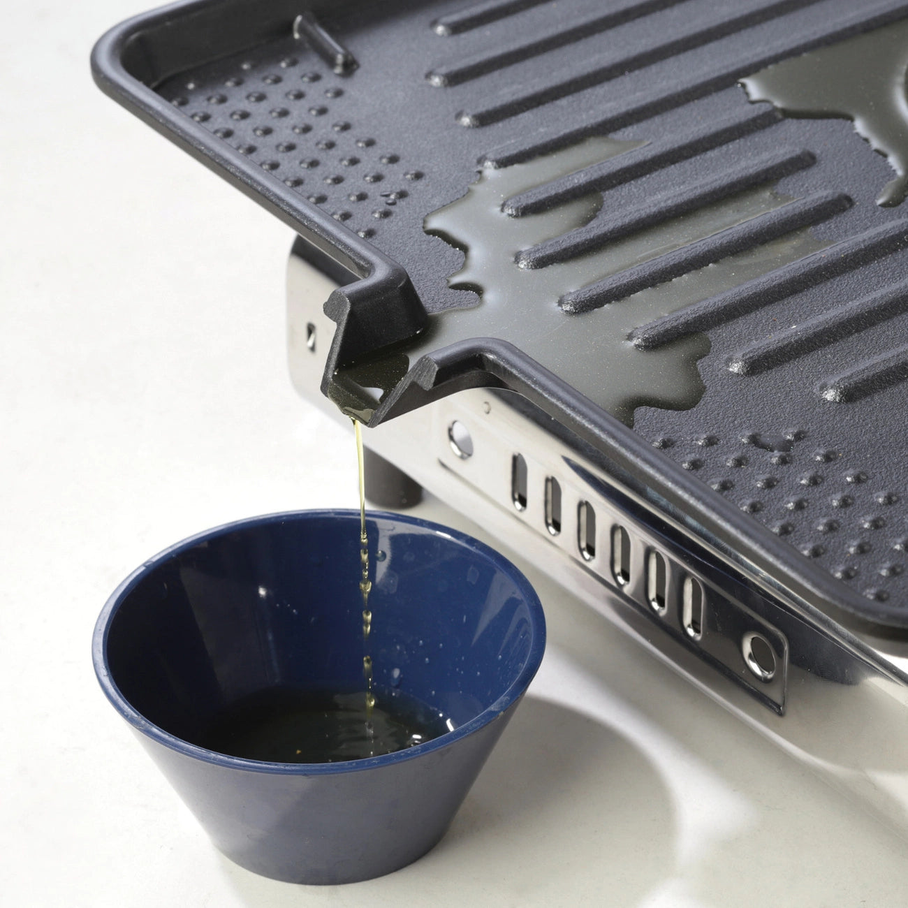 Grill grate for a gas camping stove with a CAST IRON burner function_3