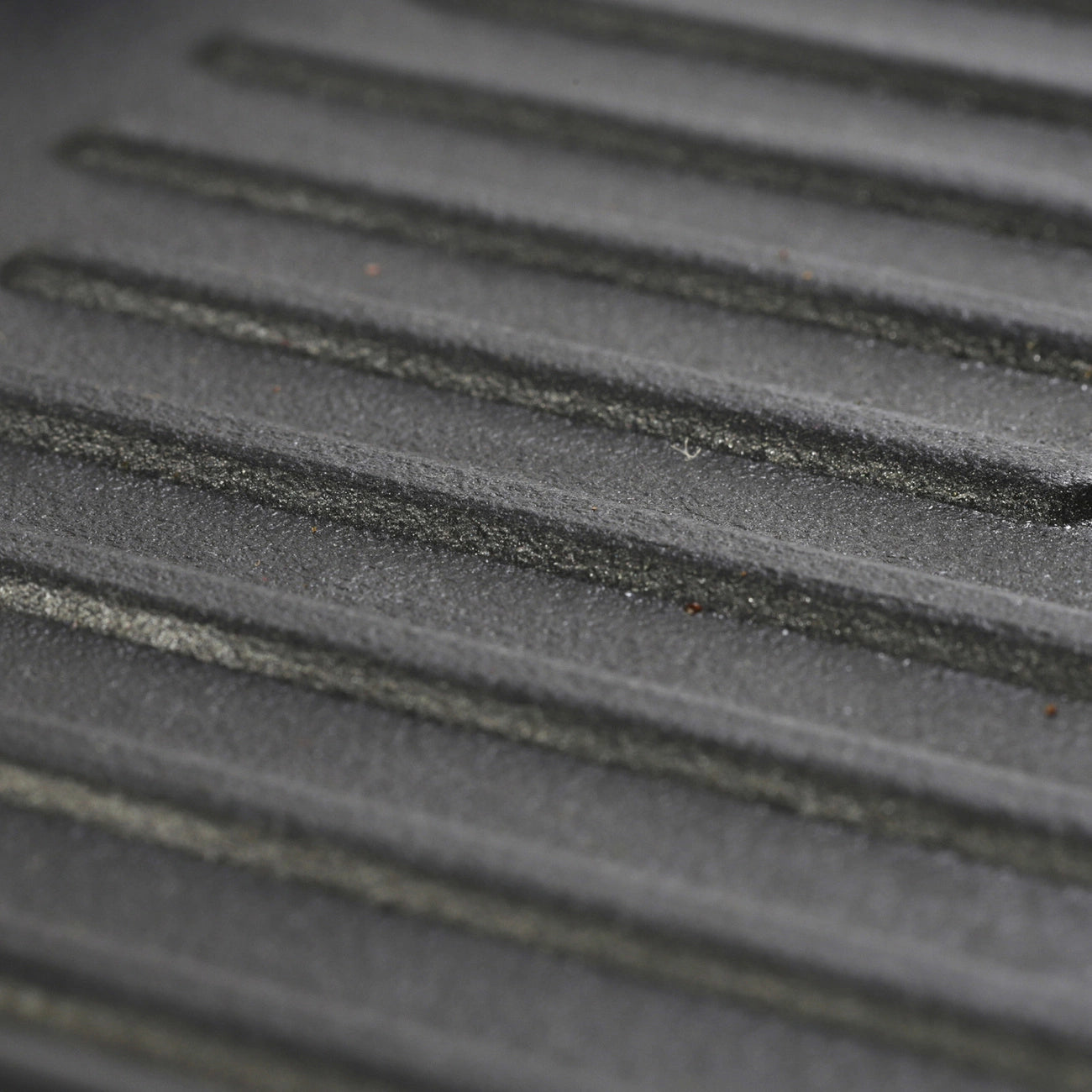 Grill grate for a gas camping stove with a CAST IRON burner function_7