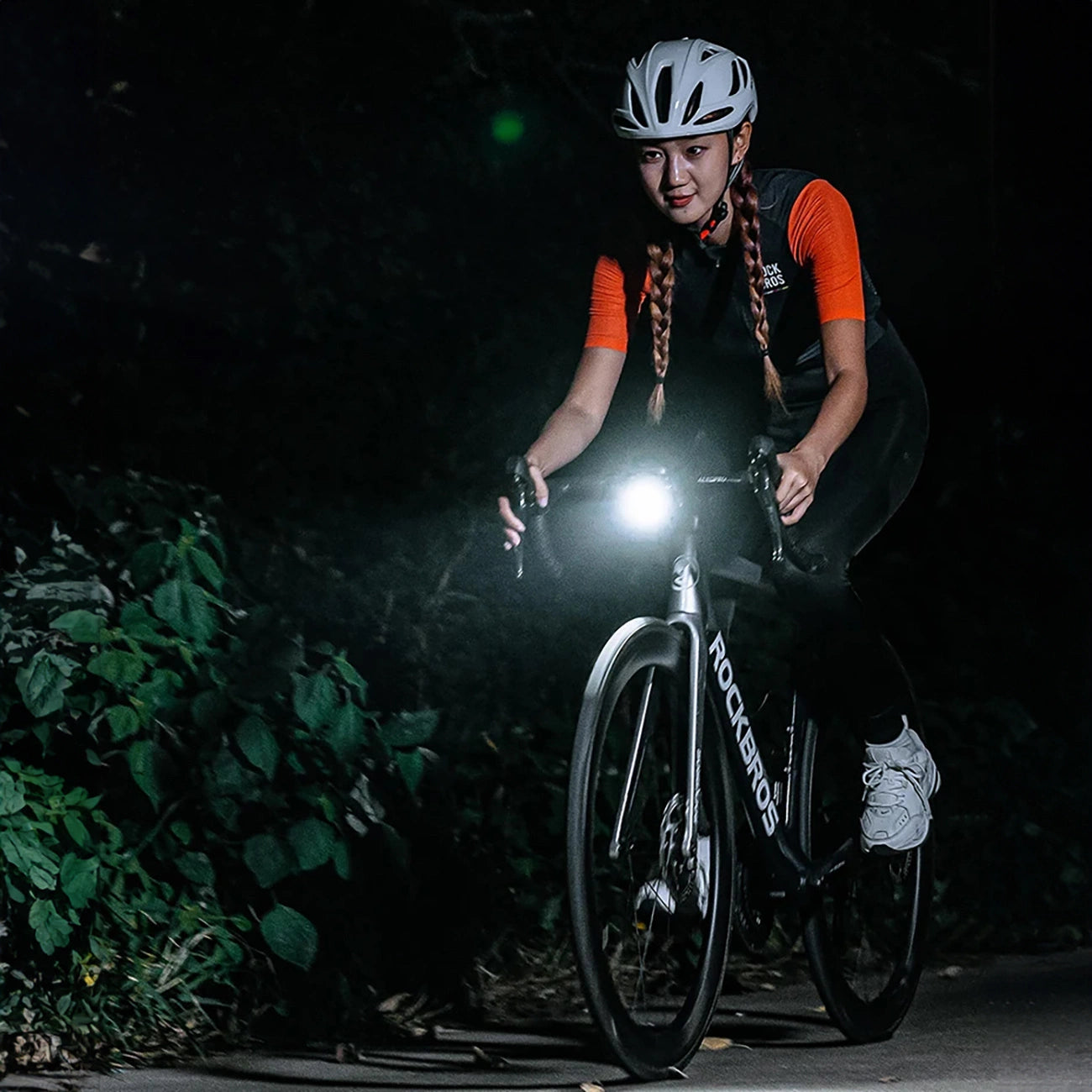 Rockbros RHL1500 front bicycle light 5000mAh 1500lm IPX6 - black_10