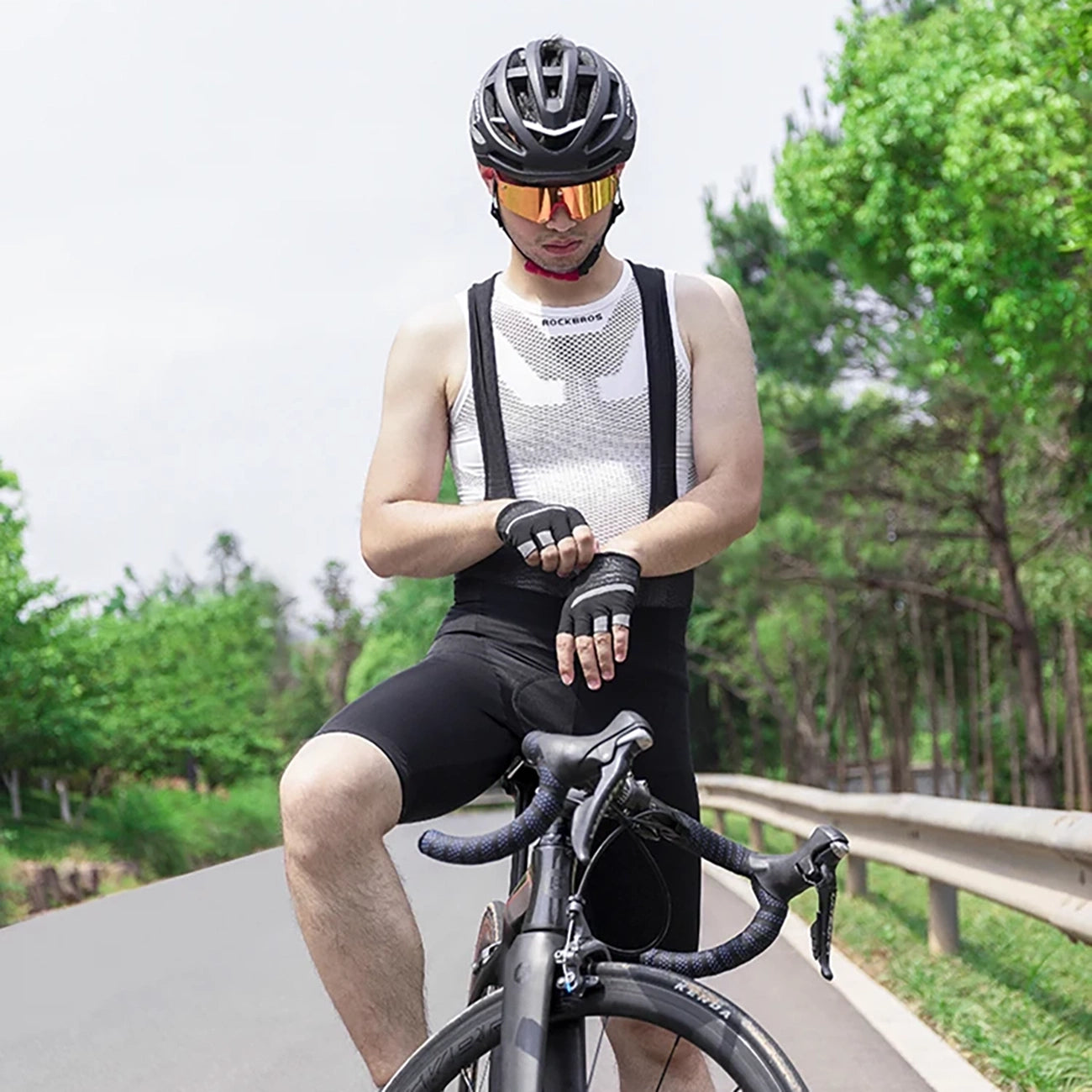 Rockbros RK2002M short bib shorts with M insert - black_12