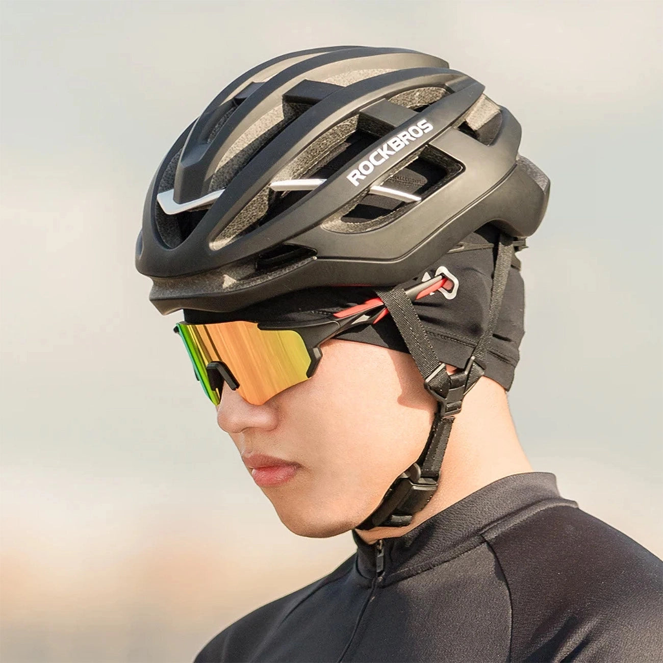 Rockbros YPP037 cycling cap with cutouts for glasses - black_11