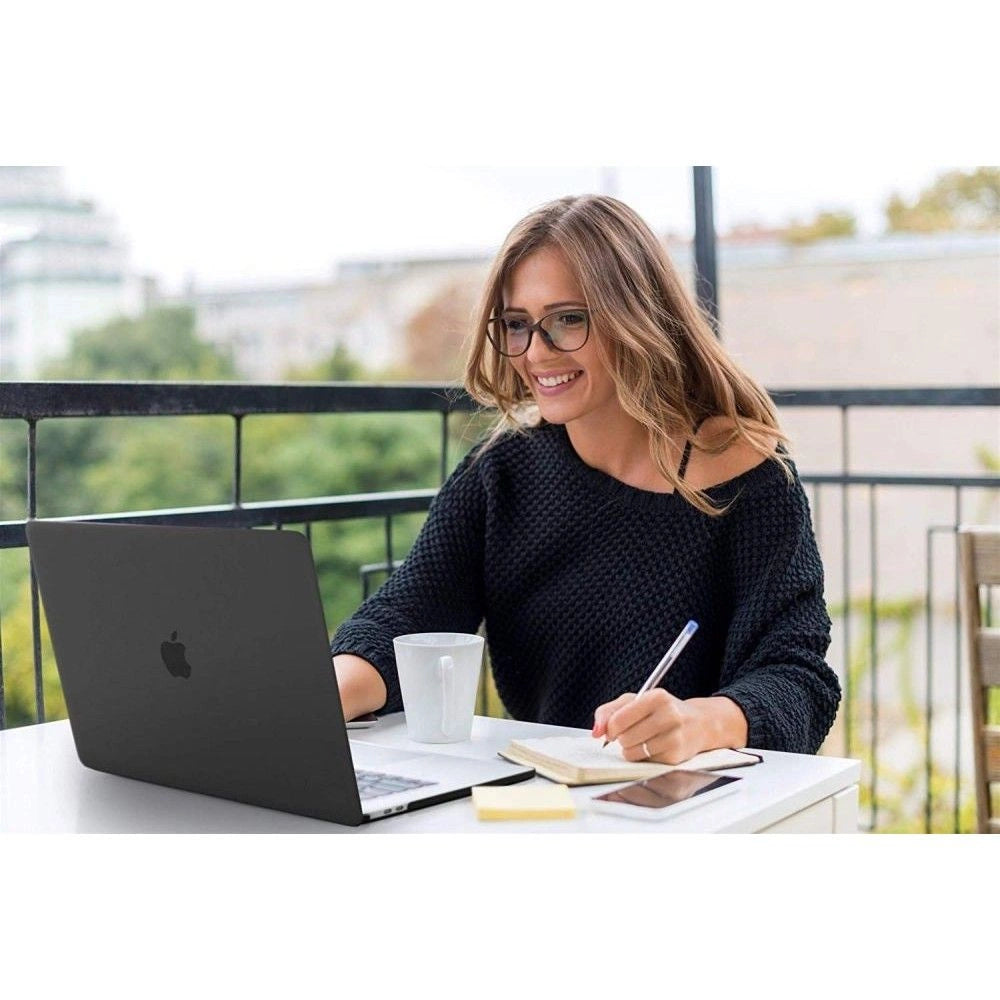 Tech-Protect SmartShell Case for MacBook Pro 13&#39;&#39; 2016-2022 - Clear_3