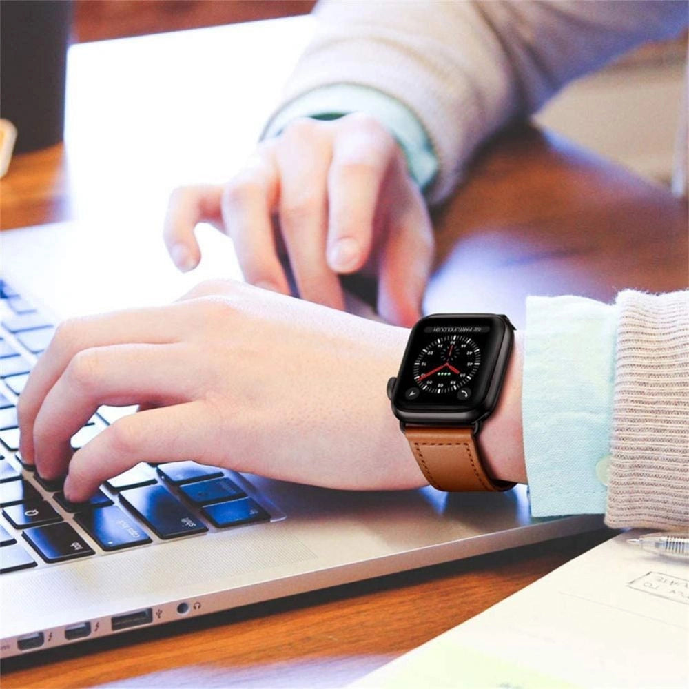 Tech-Protect LeatherFit Strap for Apple Watch 4 / 5 / 6 / 7 / 8 / 9 / SE / Ultra 1 / 2 (42/44/45/49 mm) - Brown_4