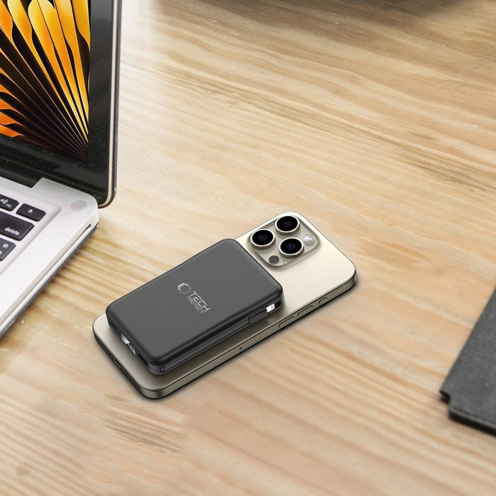 Tech-Protect LifeMag PB31 Power Bank with MagSafe 10000mAh 15W USB-C / USB-A / Built-in USB-C / Lightning Cables - Black_5