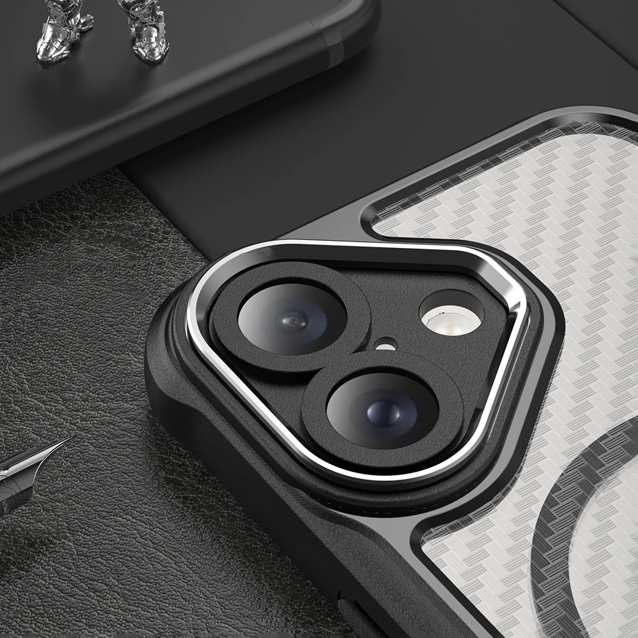 Leading Series MagSafe Silicone Case for iPhone 16 - Black_5