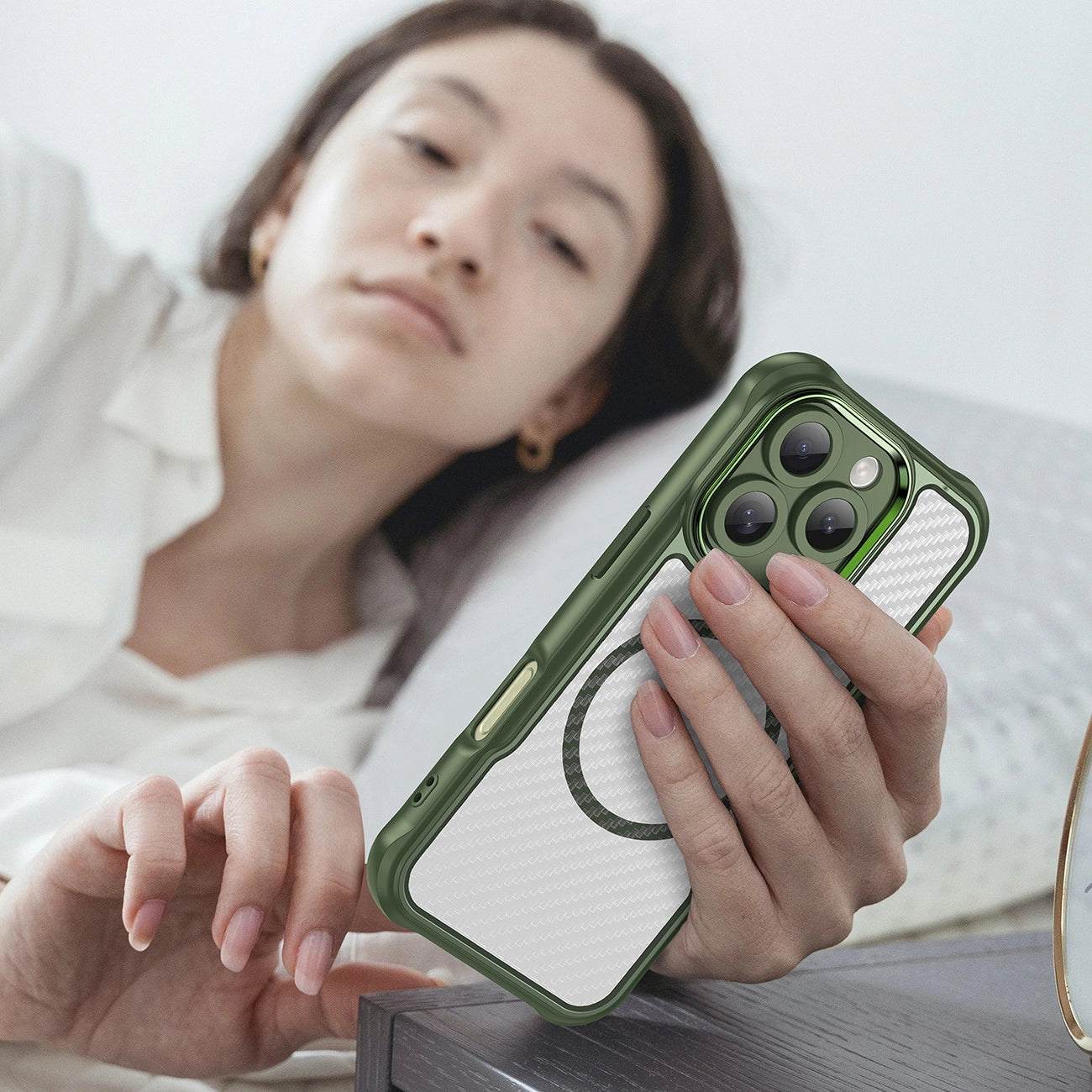 Leading Series MagSafe Silicone Case for iPhone 16 Pro - Green_6