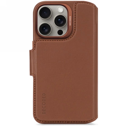 Decoded Leather Detachable Wallet MagSafe Case with Wallet for iPhone 16 Pro - Brown_0