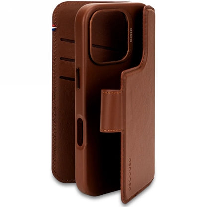Decoded Leather Detachable Wallet MagSafe Case with Wallet for iPhone 16 Pro - Brown_2