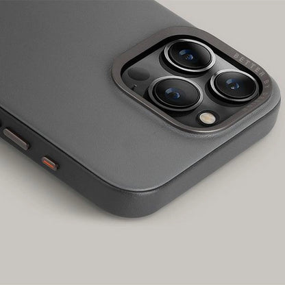 Uniq Lyden DS iPhone 15 Pro 6.1" Magclick Charging case grey-black/charcoal grey-black_3