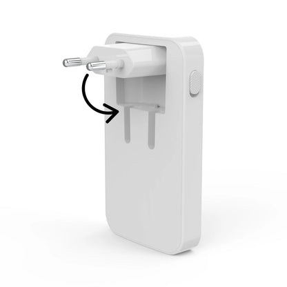 Hama GaN Charger 65W 2x USB-C 1x USB-A Foldable - White_4