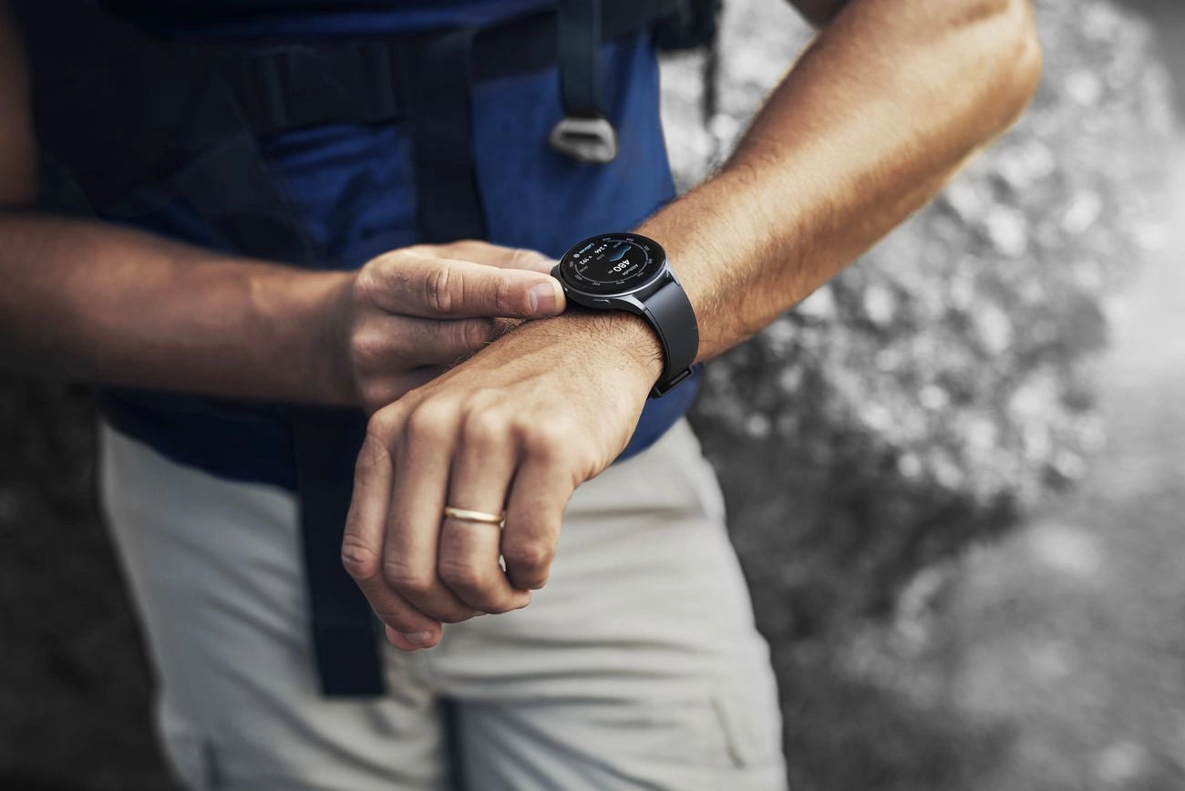 Hama 8900 GPS AMOLED Smartwatch 1.43" with Silicone Strap - Black_13