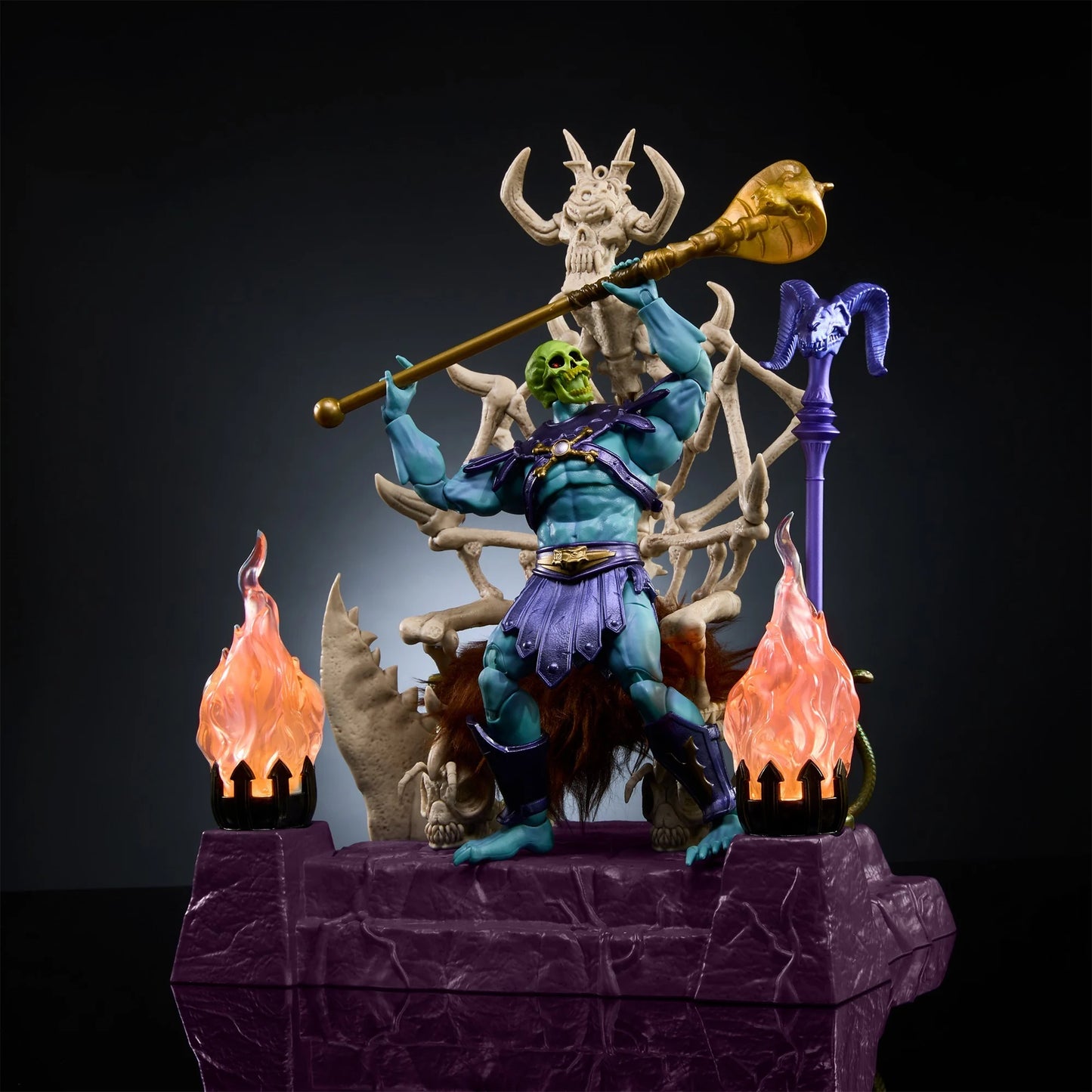 Action Figure Masters of the Universe: New Eternia Masterverse Action Figure Skeletor & Throne 18 cm