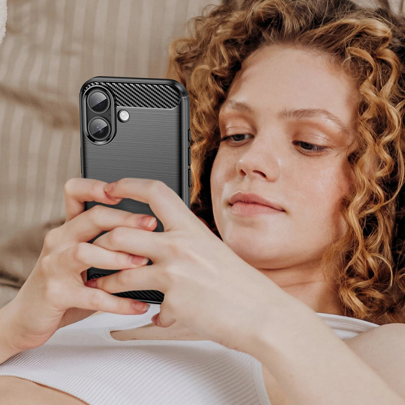 Etui Carbon Case na iPhone 17 - czarne_6