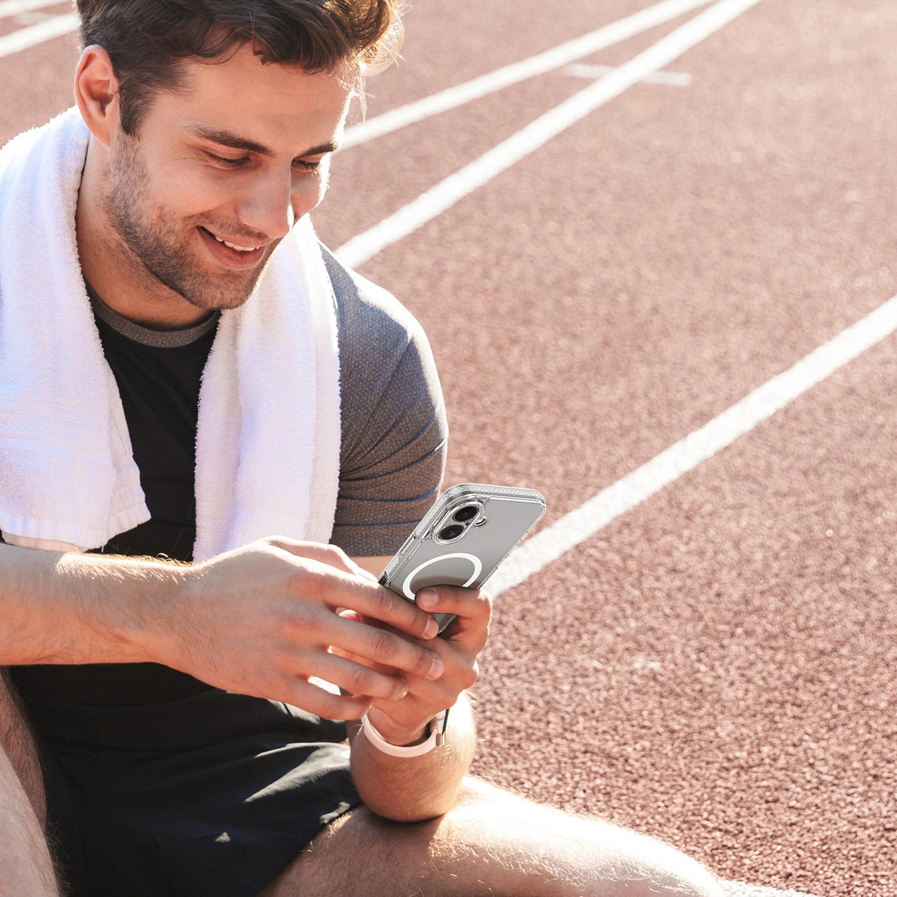 Dux Ducis Clin Mag Case for iPhone 17 Compatible with MagSafe - Transparent_10