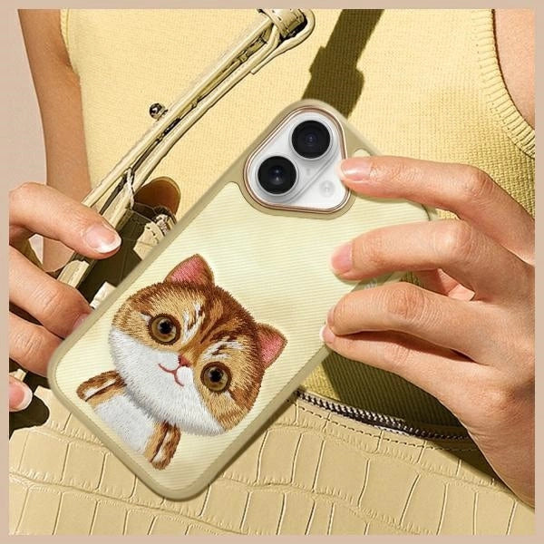 Nimmy Big Eyed Pet 2.0 Cat Case for iPhone 16 - Green_9