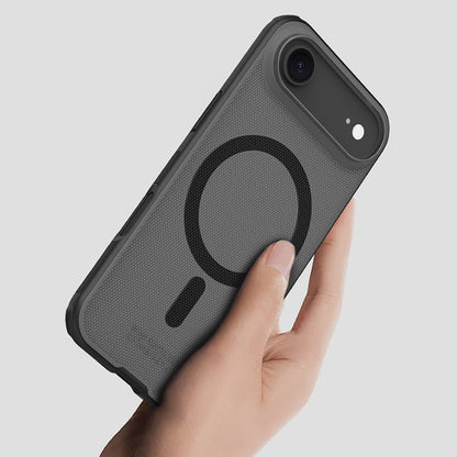 Super Frosted Shield Pro Magnetic Case IP17 Air Transparent black_8