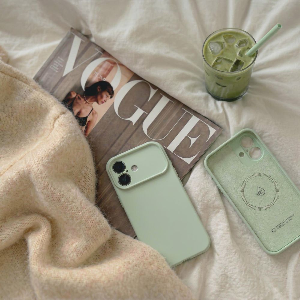 Tech-Protect Silicone MagSafe Case for iPhone 17 - Green_3