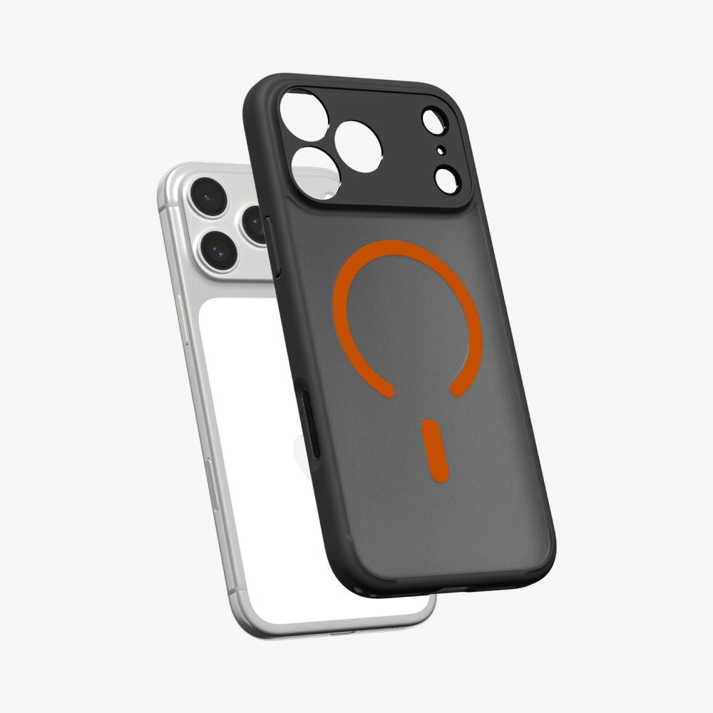 Hard Case Spigen Ultra Hybrid com MagSafe / Preto Laranja / ACS10482_4