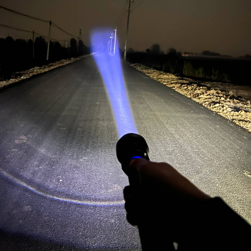 Wozinsky WLT-20W tactical flashlight 20 W 2000 lm CREE diodes IP65 with adjustable beam - black_7