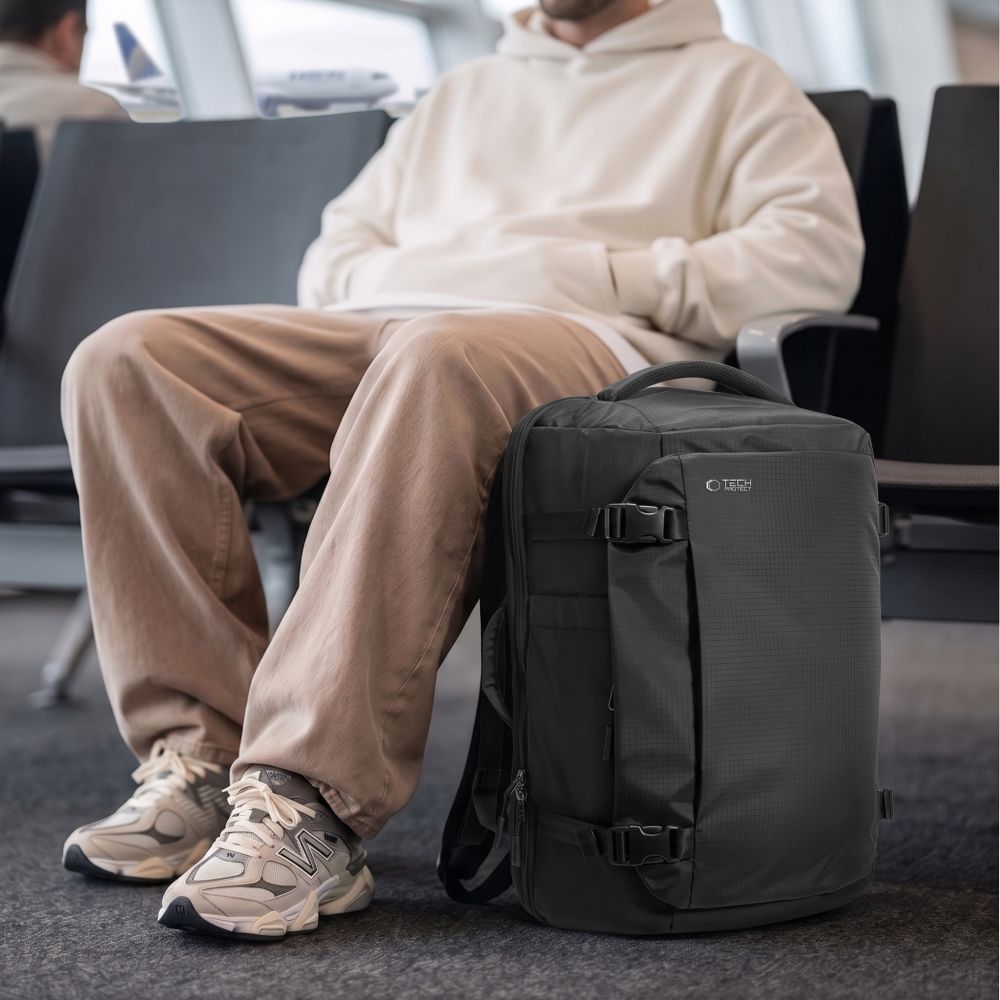 Tech-Protect Defender S70 RYANAIR &amp; WIZZAIR 24L Laptop Backpack - Black_12
