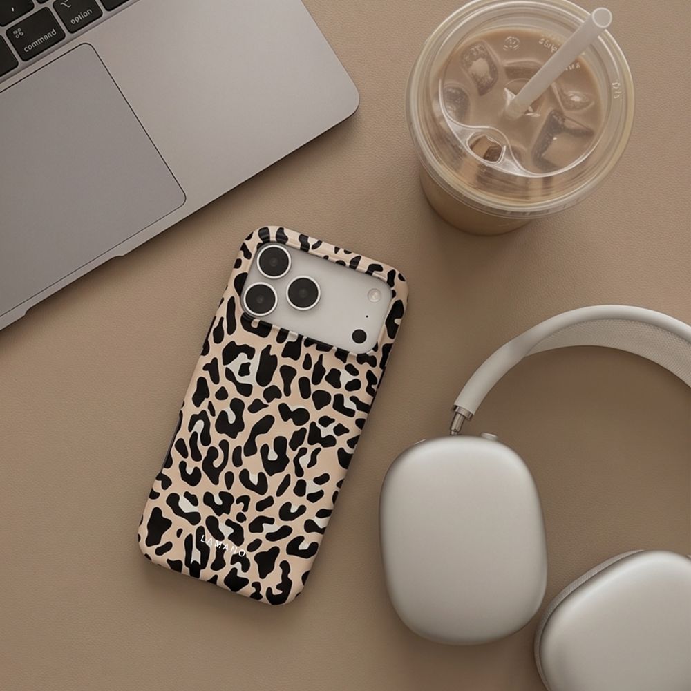 Tech-Protect Lamano MagSafe case for iPhone 18 Pro / 17 Pro - beige and black_5