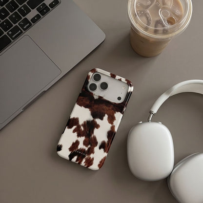 Tech-Protect Lamano MagSafe case for iPhone 18 Pro Max / 17 Pro - brown and white_4