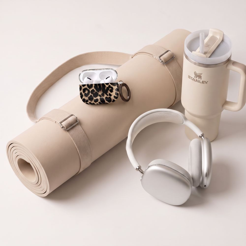 Tech-Protect Lamano case for AirPods Pro 3 - black and brown_5