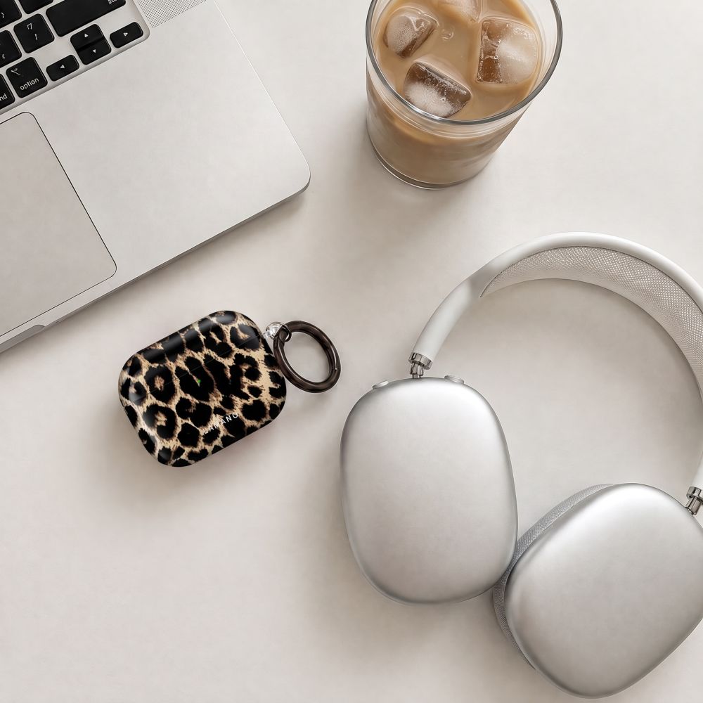 Tech-Protect Lamano case for AirPods Pro 3 - black and brown_7