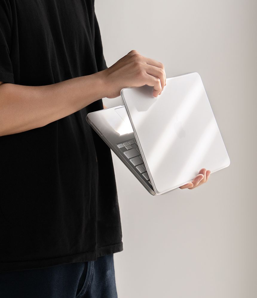 Etui Ringke Slim na MacBook Neo 13" - przezroczyste matowe_7