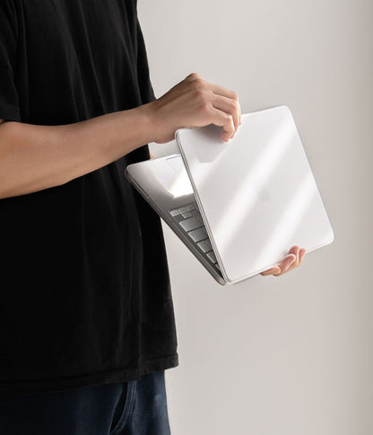 Etui Ringke Slim na MacBook Neo 13" - przezroczyste matowe_7