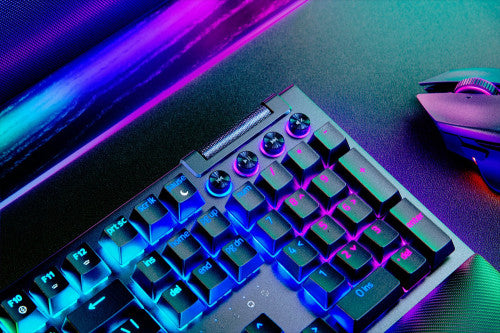TECLADO RAZER BLACKWIDOW V4 PRO YELLOW SWITCH (USA) (RZ03-04681800-R3M1)_0