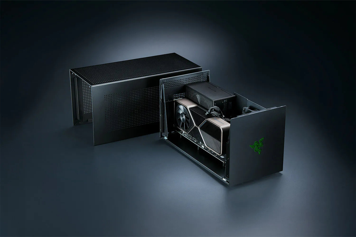 Razer Core X V2 Negro Acero_1