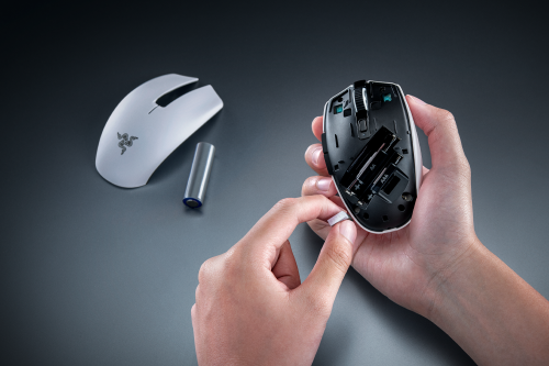 RATON RAZER OROCHI V2 2026 BLANCO (RZ01-05690200-R3M1)_3