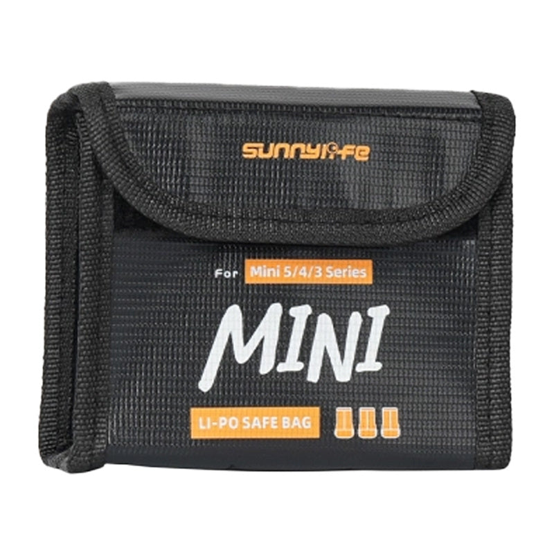 Etui on the Mini 5 Pro's Sunnylife battery (on 3 batteries)_0