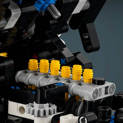LEGO Technic: Camião Volvo FMX e Escavadora Elétrica EC230 | Idades 10+ | 2274 Peças | Item 42175