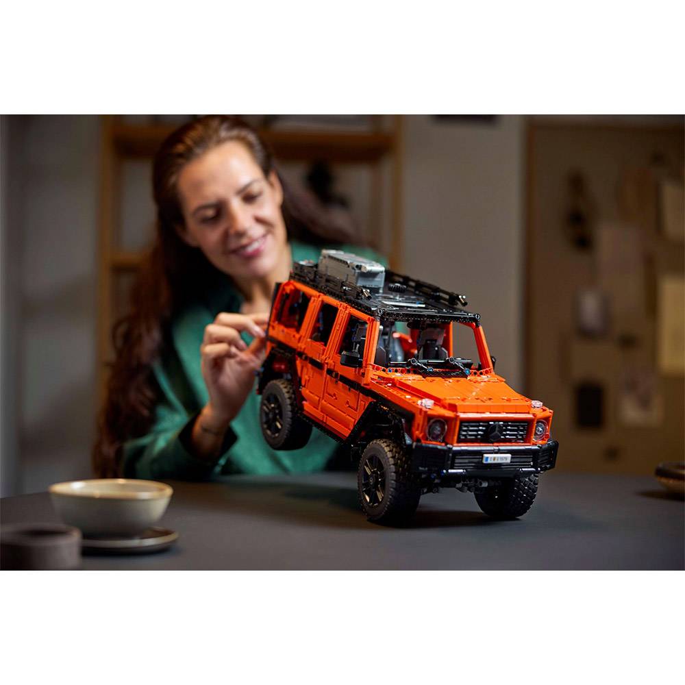 LEGO Technic: Mercedes-Benz G 500 Professional Line | Idades 18+ | 2891 Peças | Item 42177