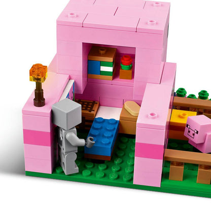LEGO Minecraft: A Casa do Porco Bebé | Idades 7+ | 238 Peças | Item 21268