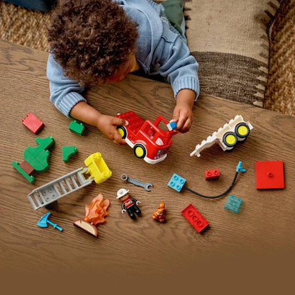 LEGO DUPLO Town Camião dos Bombeiros com Mangueira 28 Peças