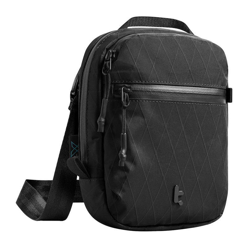 TOMTOC Aviator-T37 travel bag with shoulder strap X-Pac 1.3L (black)_0