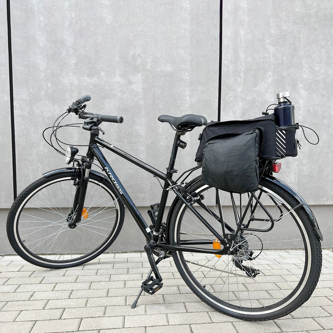 Wozinsky bike carrier bag with 9l shoulder strap (rain cover included) black (WBB22BK)_17