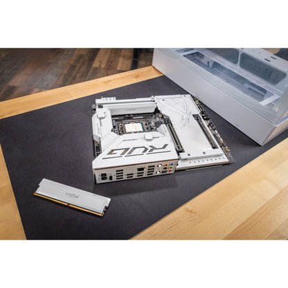 Memória Crucial Pro Overclocking White 32GB (2x16GB) DDR5 6000MHz