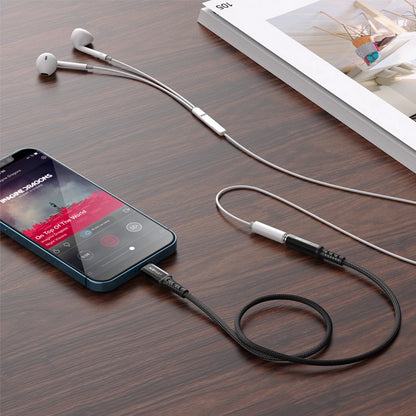 Acefast audio cable MFI Lightning - 3.5mm mini jack (female) 18cm, AUX black (C1-05 black)_3