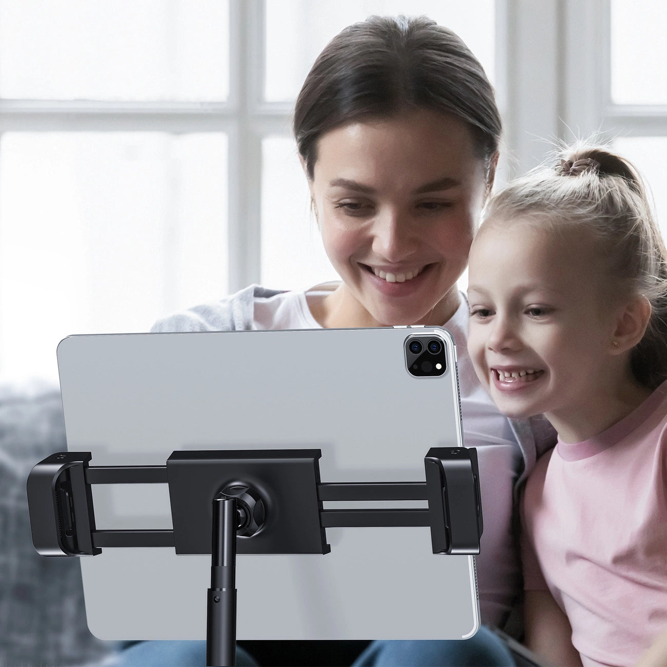 Acefast telescopic phone and tablet holder (135-230mm wide) for the desk 360 ° black (E4 black)_16