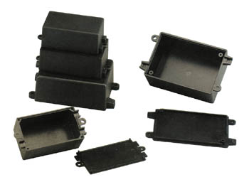 CAIXA DE UTILIDADES COM FUROS DE MONTAGEM E SAÍDAS DE CABOS - PRETO - 82 x 57 x 31,5 mm_0